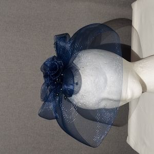 Fascinator veil hat navy blue single comb secure NWT